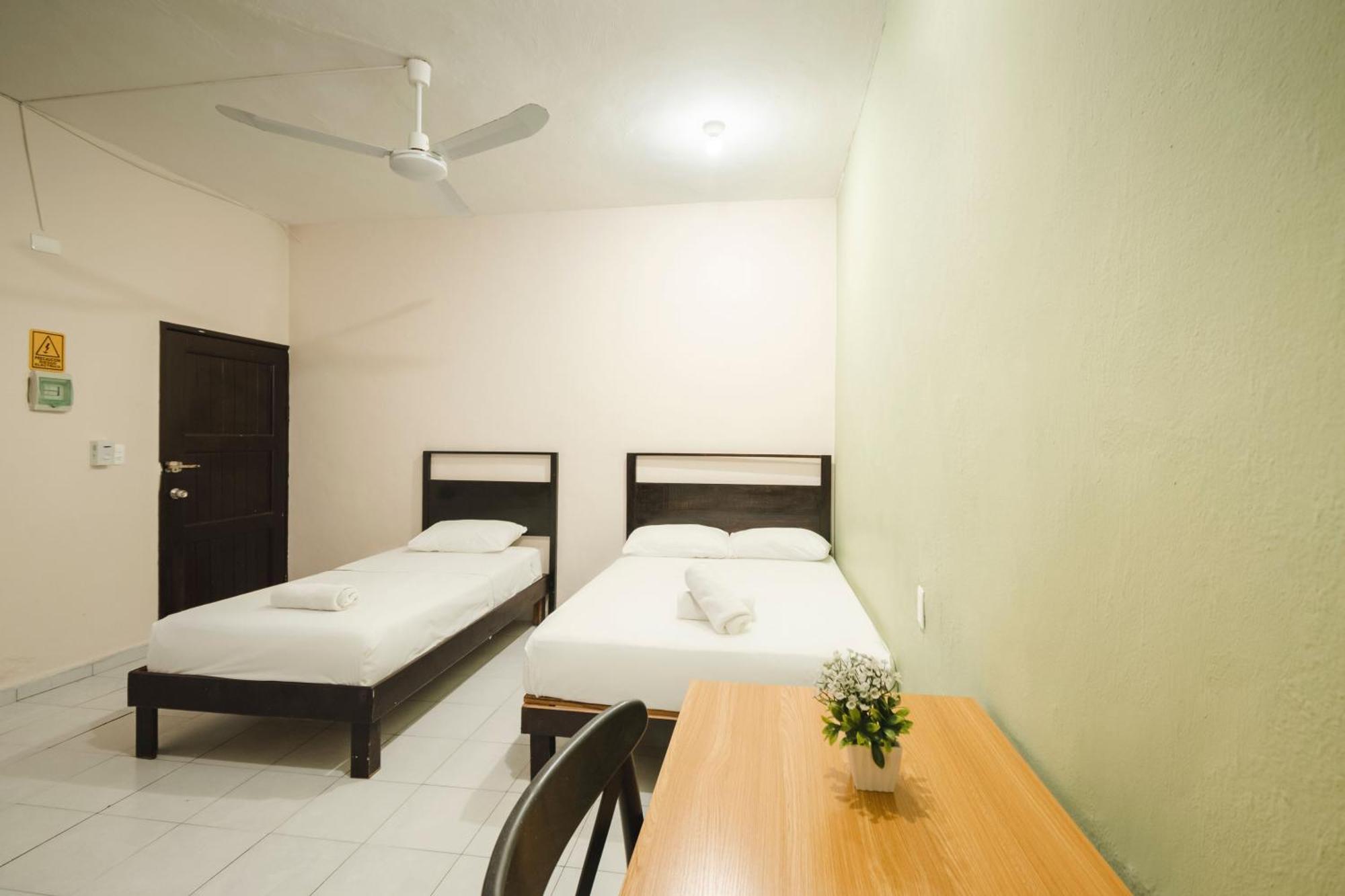 Hotel Quiam Playa del Carmen Exteriör bild